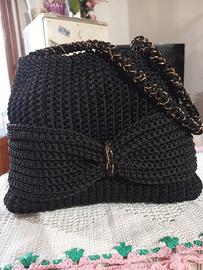 borsa fatta a uncinetto 
