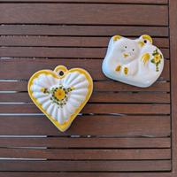 Due formelle in ceramica