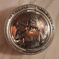 Rara scatola con rilievo Guglielmo Tell-Wybert