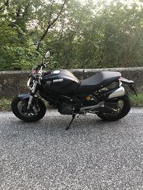 Ducati Monster 696+ - 2010