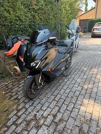 TMAX 560 step 1