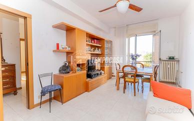 TRILOCALE LIBERO SUBITO SUBITO IN BUONE CONDIZIONI