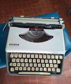 Macchina da scrivere Antares 