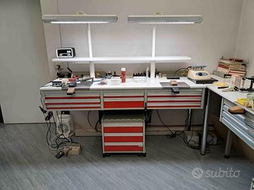 Attrezzatura laboratorio odontotecnico