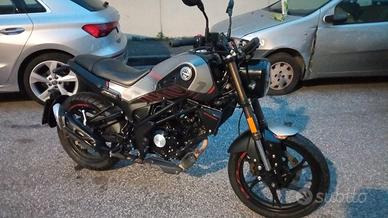Benelli Leoncino 125