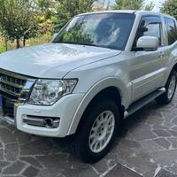 Mitsubishi Pajero Pajero IV 3.2 auto
