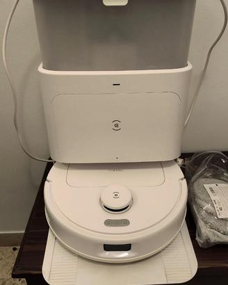 Robot pulitore pavimento