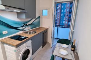 Mono 25 mq zona loreto nuovo balcone