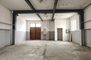 MAGAZZINO A MONCALIERI