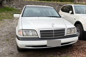 Mercedes Benz C180