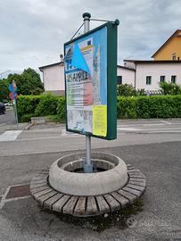 Fioriera pubblicitaria