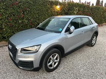 Acquistiamo veicoli usati - auto, camper, barche -