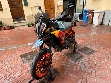 Ktm 890 smt 2023