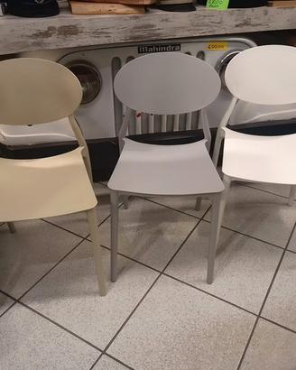 Sedie nuove da esterno ed interno  impilabili