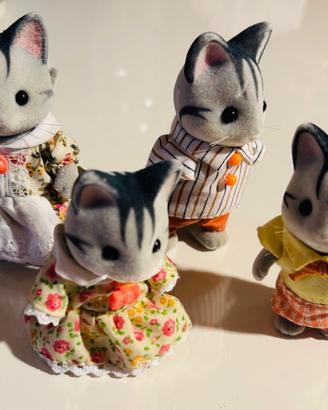 Sylvanian families - famiglia gatti tigrati grigi