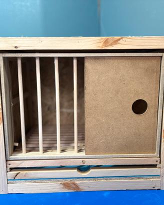 Nido / box / gabbia per colombi o uccelli