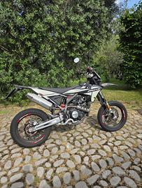 Fantic 125 Motard 4t