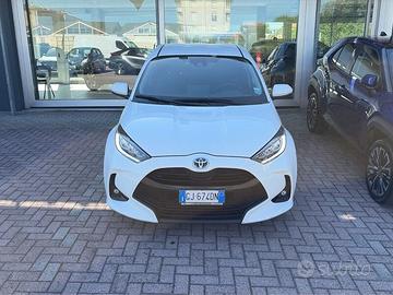 Toyota Yaris Hybrid Trend MY22
