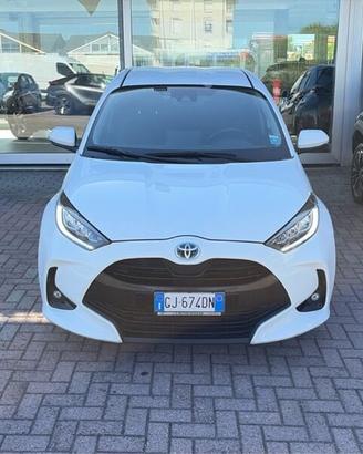 Toyota Yaris Hybrid Trend MY22