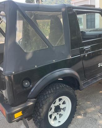 Suzuki samurai