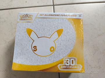 ETB 30 ANNIVERSARIO POKÉMON 