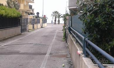 Piano terra 50 mt dal mare