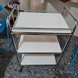 lettini estetista e carrello estetista