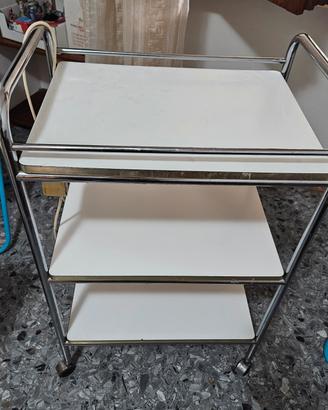 lettini estetista e carrello estetista