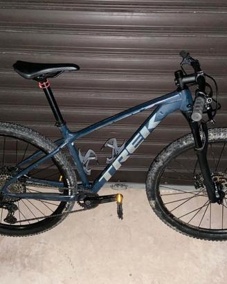 Bicicleta Trek caliber 9
