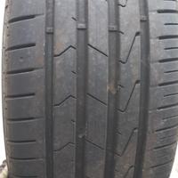 Gomme Hankook 225/45/17 ventus prime