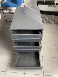 Cassettiera in metallo