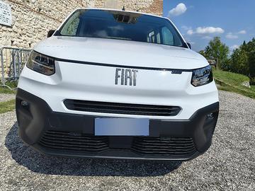 Fiat Doblo' Diesel 100 CV 2025   km 5.706