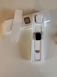 Apple Watch Serie 8 White Sport Band