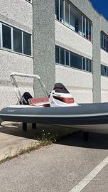 Gommone 2 Bar 6,80 con motore Suzuki 140 BG