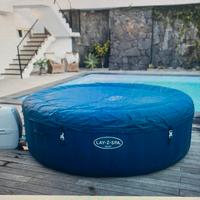 Piscina idromassaggio gonfiabile quattro posti