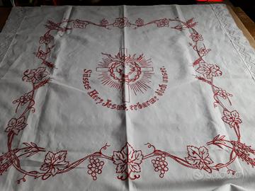 Tovaglia d’altare ricamata