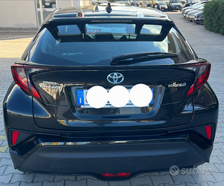 Toyota ibrida nera NO PERDITE DI TEMPO