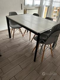 Tavolo + sedie