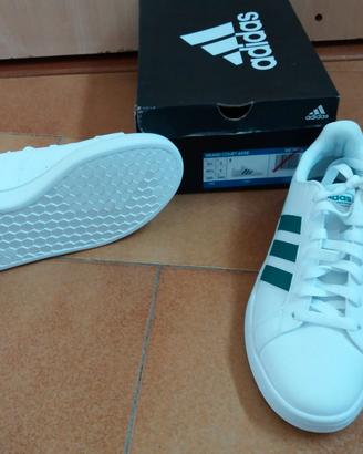 Scarpe Adidas nuove 39 1/2
