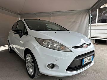 Ford fiesta1.4 titanium  diesel 68 cv.