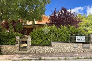 VILLA SINGOLA A POGGIO PICENZE