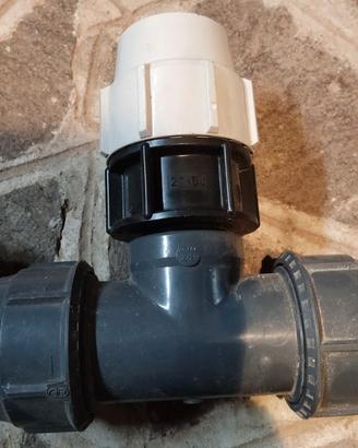 Manicotti A Compressione Pvc Per Tubi Polietilene