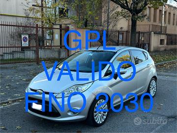 Ford Fiesta 1.4 5 porte Bz.- GPL Titanium