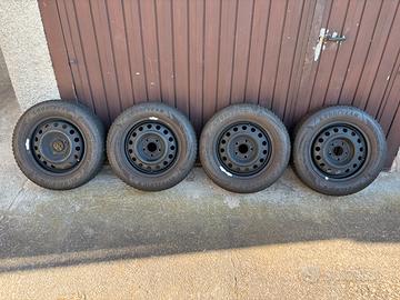 Cerchi ferro 5.50J x 15 + gomme invernali 40%