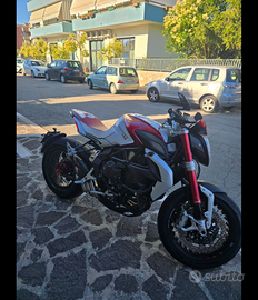 MV Augusta dragster 800rr