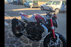 MV Augusta dragster 800rr