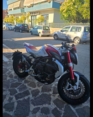 MV Augusta dragster 800rr