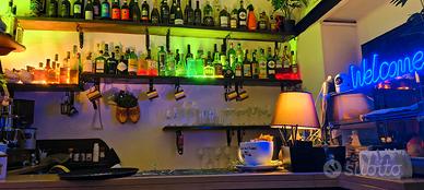Bar in centro di cava