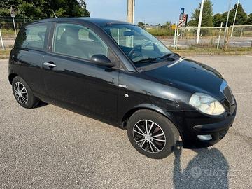 Lancia Ypsilon 1.2 16V Argento GPL benzina