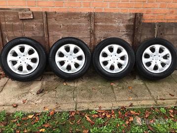 4 cerchi in lega originali pegeut 15’’ + gomme